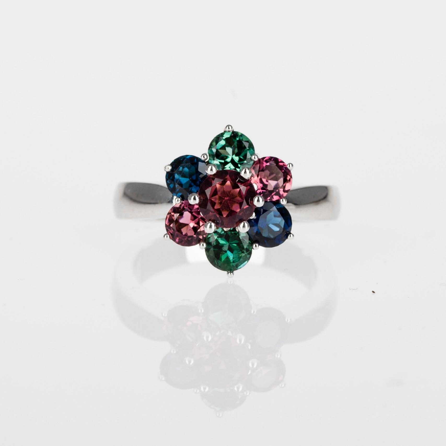 RING, 14K vitguld, turmaliner tot. 2,10 ct. Vikt 5,75 g.