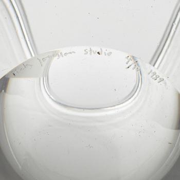 Mats Jonasson, vas, "På heder och samvete", Målerås Glasbruk, 4/10, 1989.