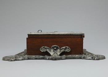 NYCKELSKÅP, nyrenässansstil, 1900-tal.