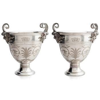 258. A pair of Swedish 18th century silver wine coolers, marks of Pehr Zethelius, Stockholm 1793.
