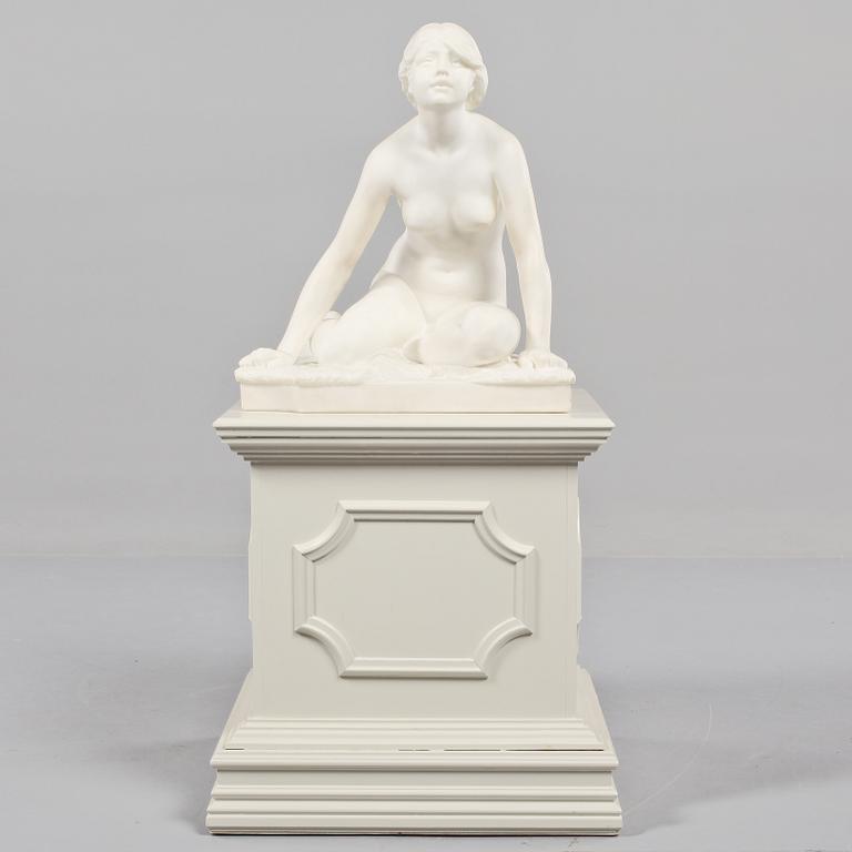 PER HASSELBERG, skulptur, alabaster, 1900-talets första hälft.