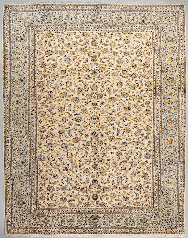 A Keshan rug, 398 x 303 cm.