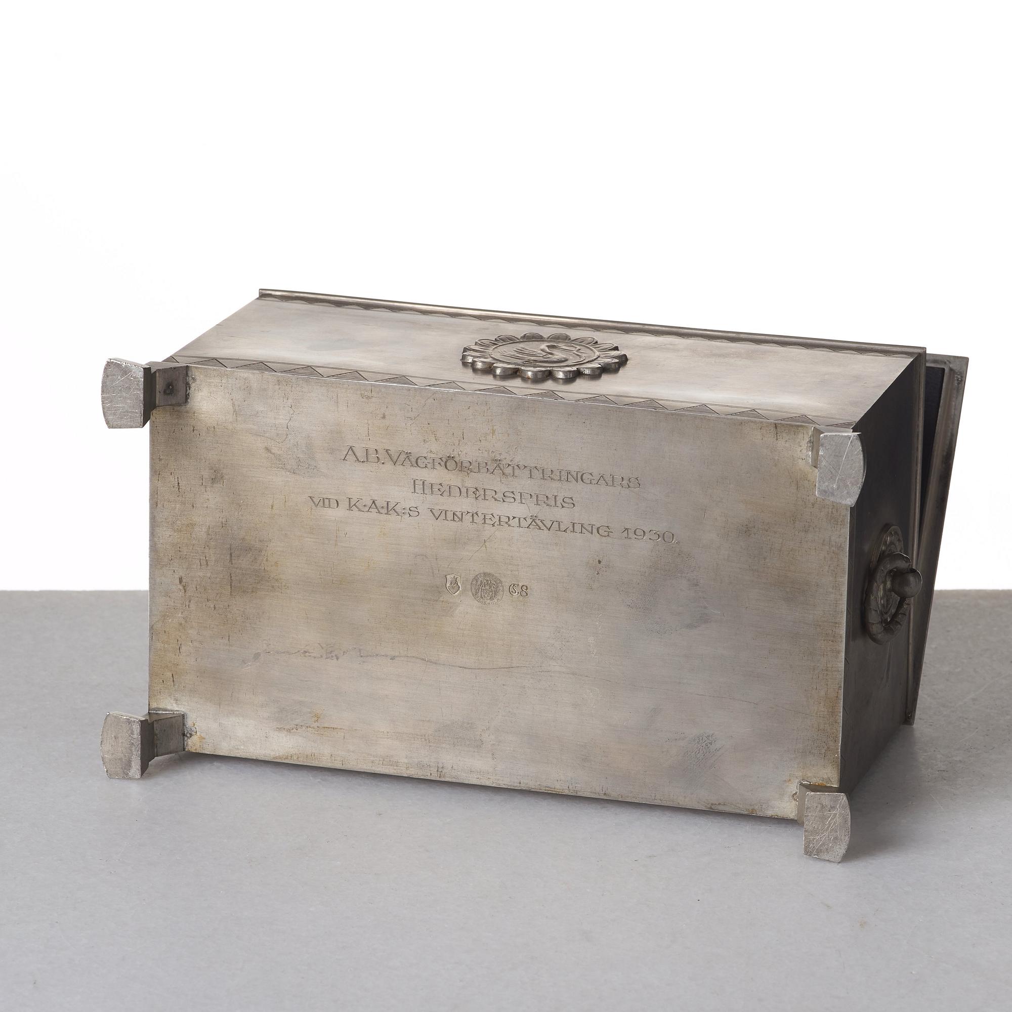 Nils Fougstedt, a pewter box for Firma Svenskt Tenn, model A 810, 1929.
