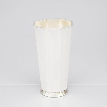 Atelier Borgila, a sterling vase, Stockholm 1942.