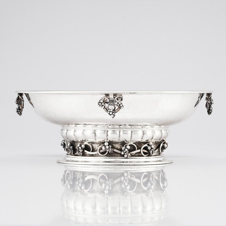 Georg Jensen, jardinière, Köpenhamn 1919, 830/1000 silver, design nr 296. Modellen formgiven samma år, 1919.