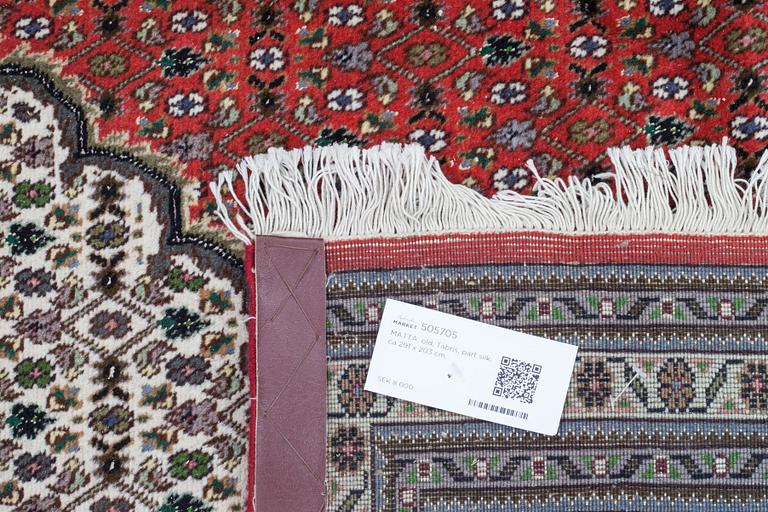 MATTA, old, Täbris, part silk, ca 291 x 203 cm.