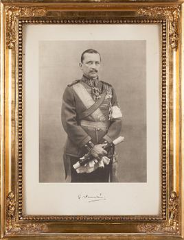 Mannerheim, painokuva kehyksissä.