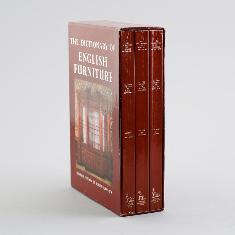 BÖCKER: The Dictionary of English Furniture, Ralph Edwards, Antique Collectors's Club, 1986, 3 volymer.