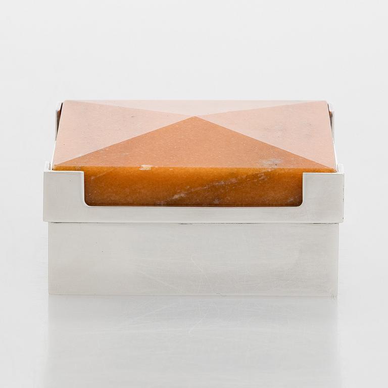 Bertel Gardberg, A lidded silver box with rosewood interior,  for Kultateollisuus, Turku 1968.