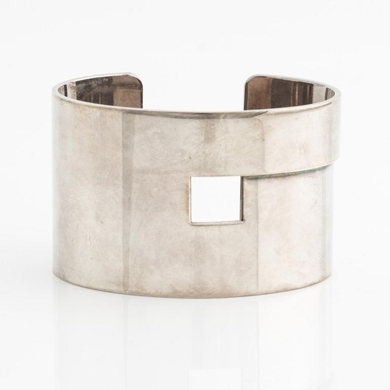 Gucci, bangle, sterling silver, late 20th century.