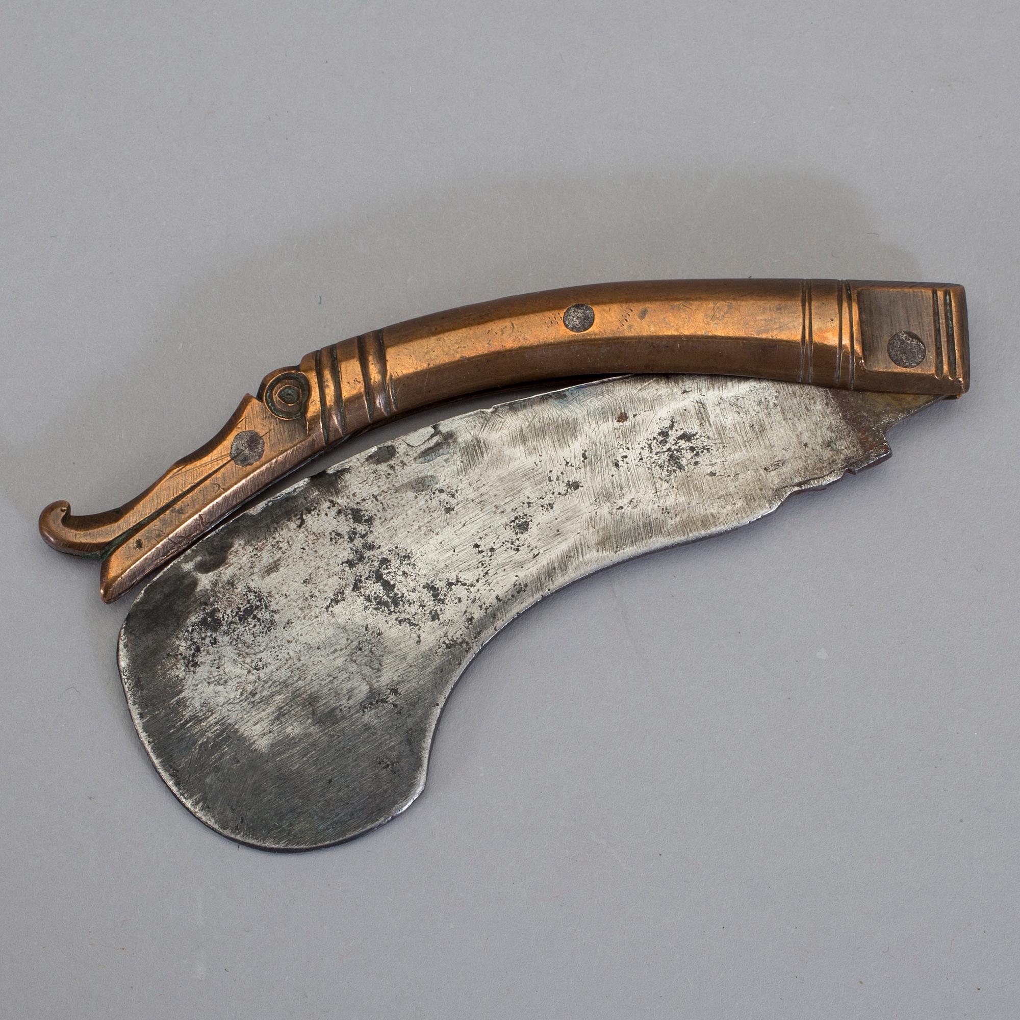 GÄSTABUDSKNIV, mässing, järn, 1700/1800-tal.