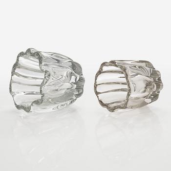 Tapio Wirkkala, vaser, 2 st, "Kalvolan kanto" (Stubbe), signerade Tapio Wirkkala 3241.