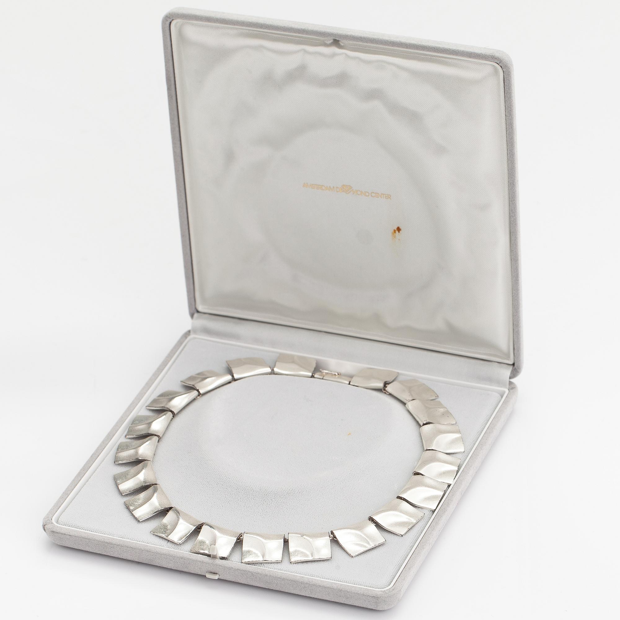 Björn Weckström, A sterling silver neckalce "Galactic peaks". Lapponia 1988.