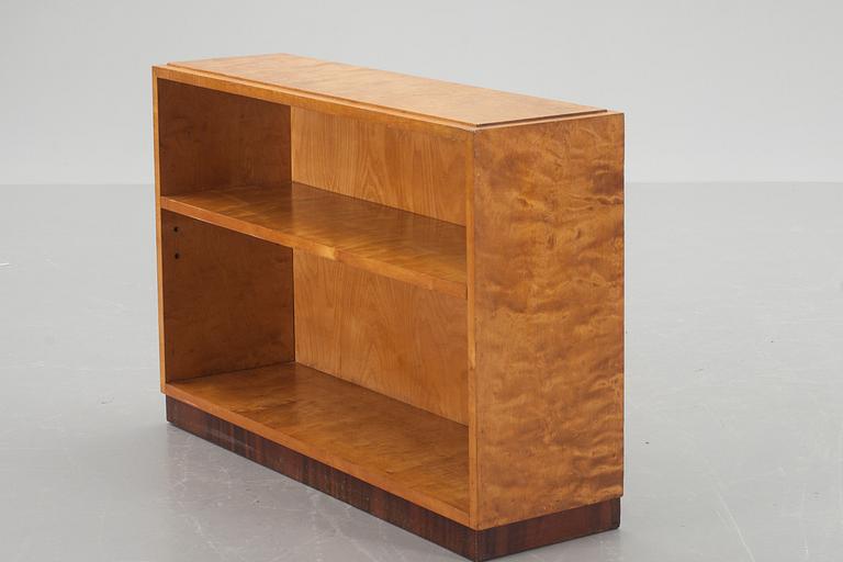 HYLLA, troligen Axel Einar Hjorth.