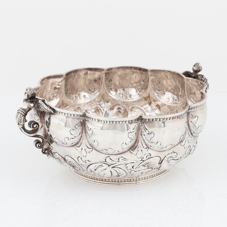 Skål med hänklar, silver, barockstil, Frankrike, 1800-tal.