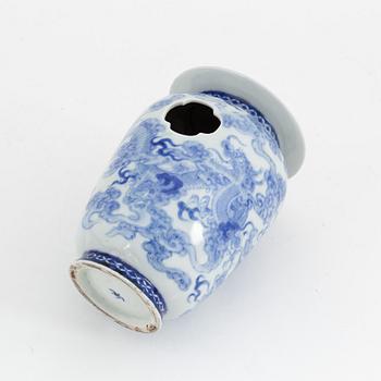 A Japanese porcelain incense burner, first half of the 20th Century.