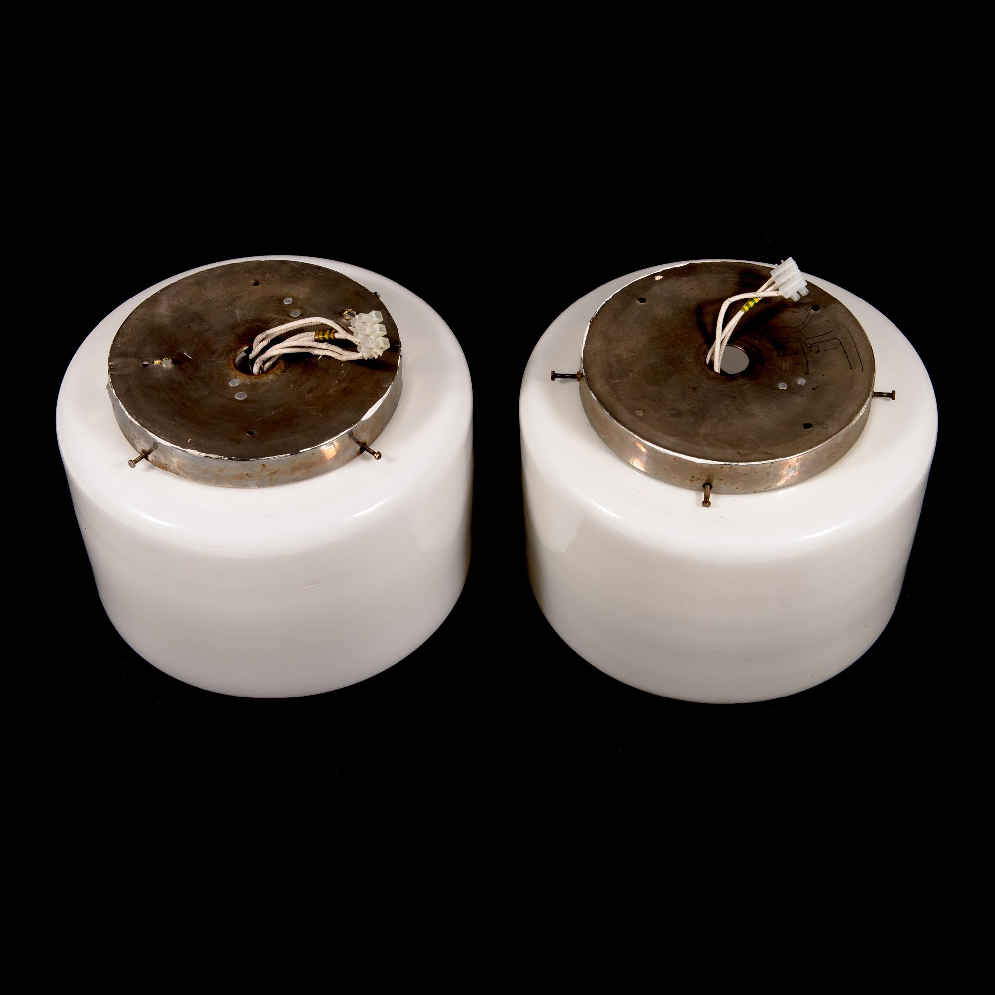 Paavo Tynell, kattovalaisimia, 2 kpl, malli 2028, Taito 1940.