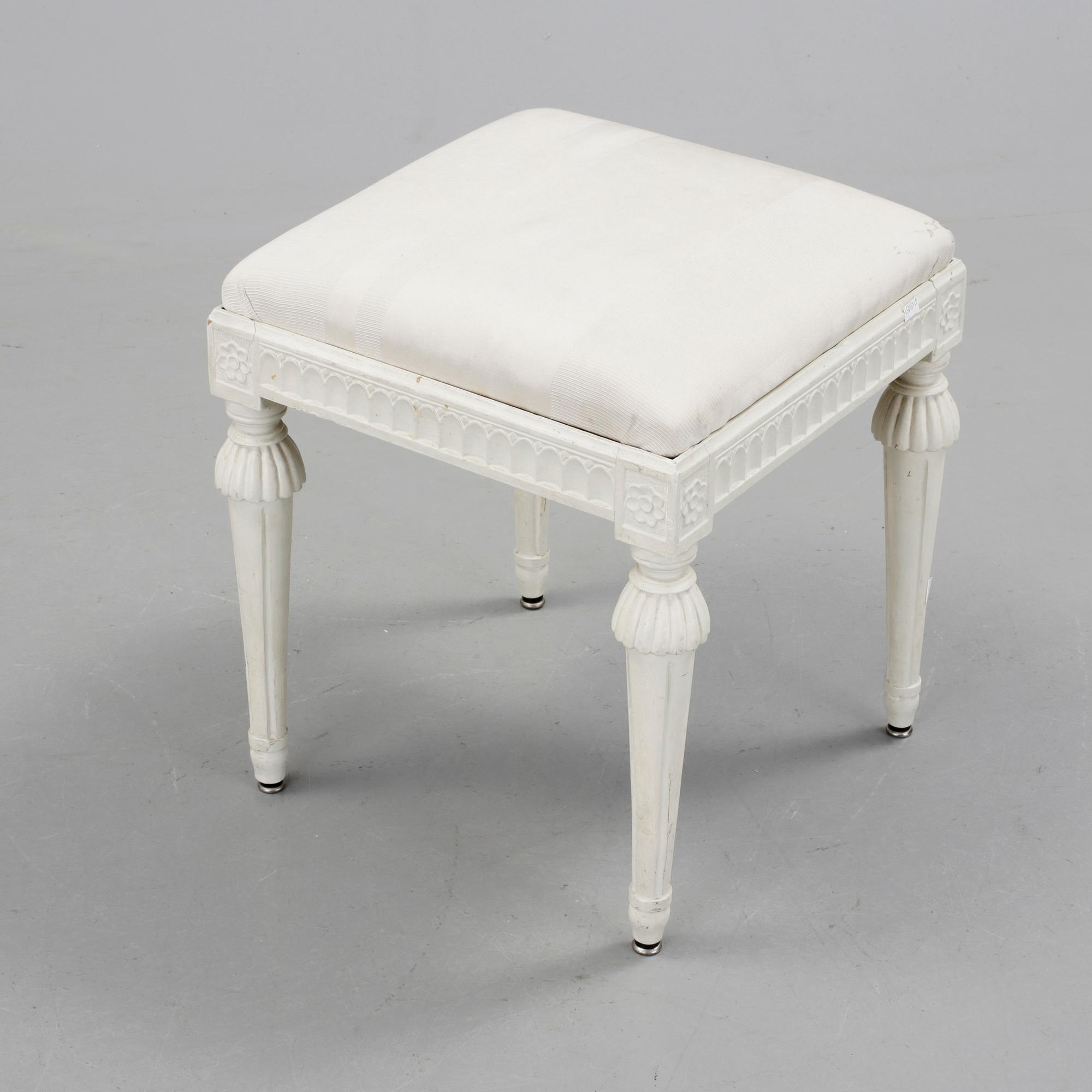 TABURETT, gustaviansk stil, 1900-talets början.