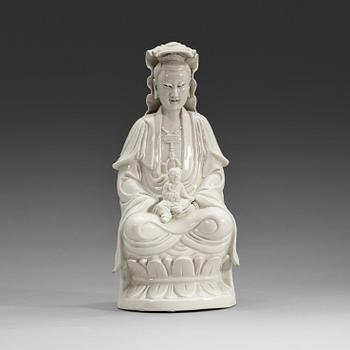 41. A blanc de chine figure of Guanyin, late Qing dynasty circa 1900.