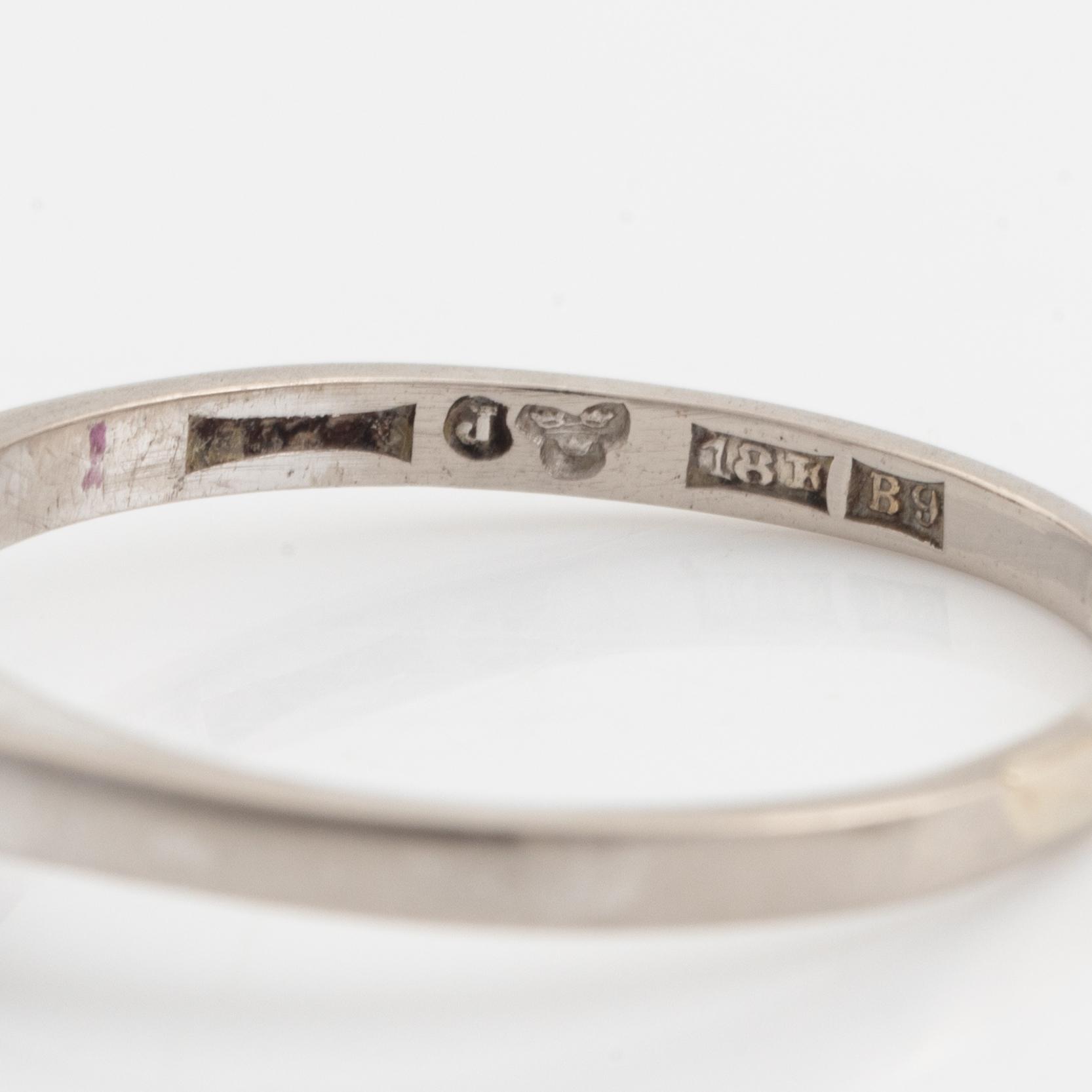 Ring, 18K white gold, with brilliant-cut diamond 1.04 ct.