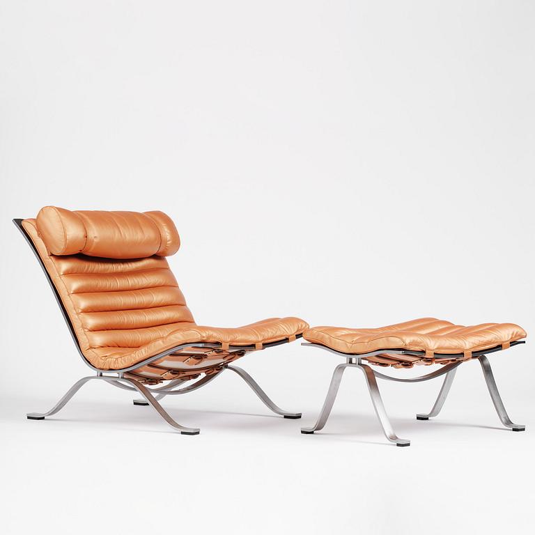 Arne Norell, an "Ari" easy chair with ottoman, Norell Möbel, Aneby, ca 2020.