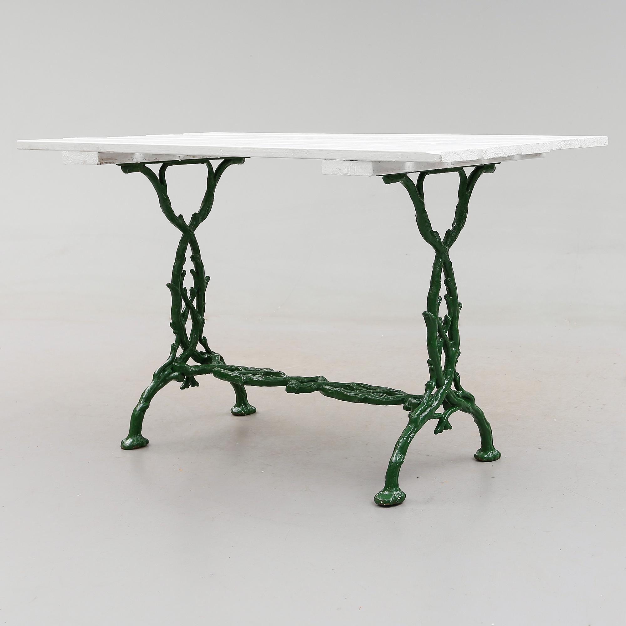 TRÄDGÅRDSBORD, 1900-talets första hälft.