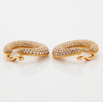 Cartier ett par örhängen.