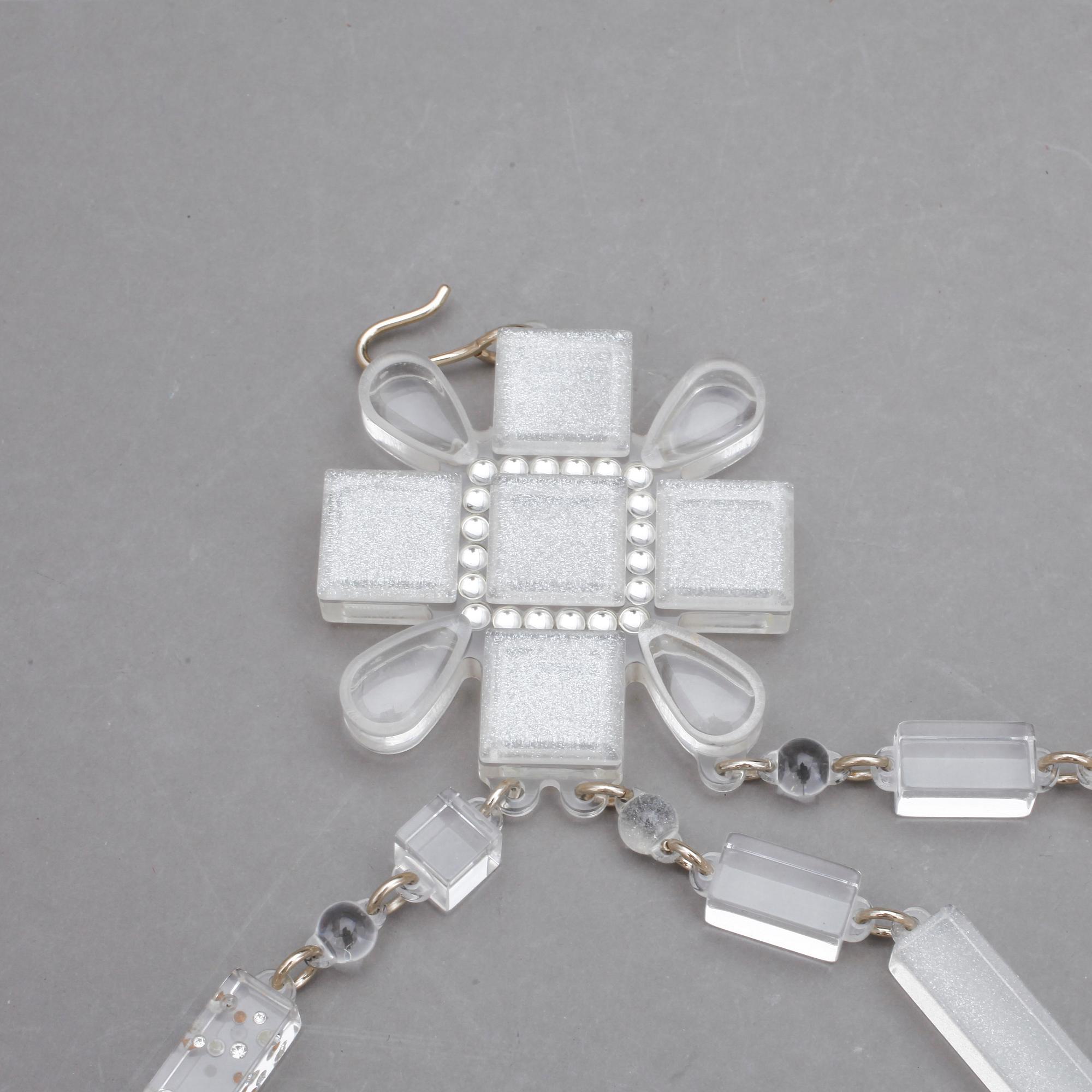 CHANEL, halsband/bälte, plexiglas, höst 2004.