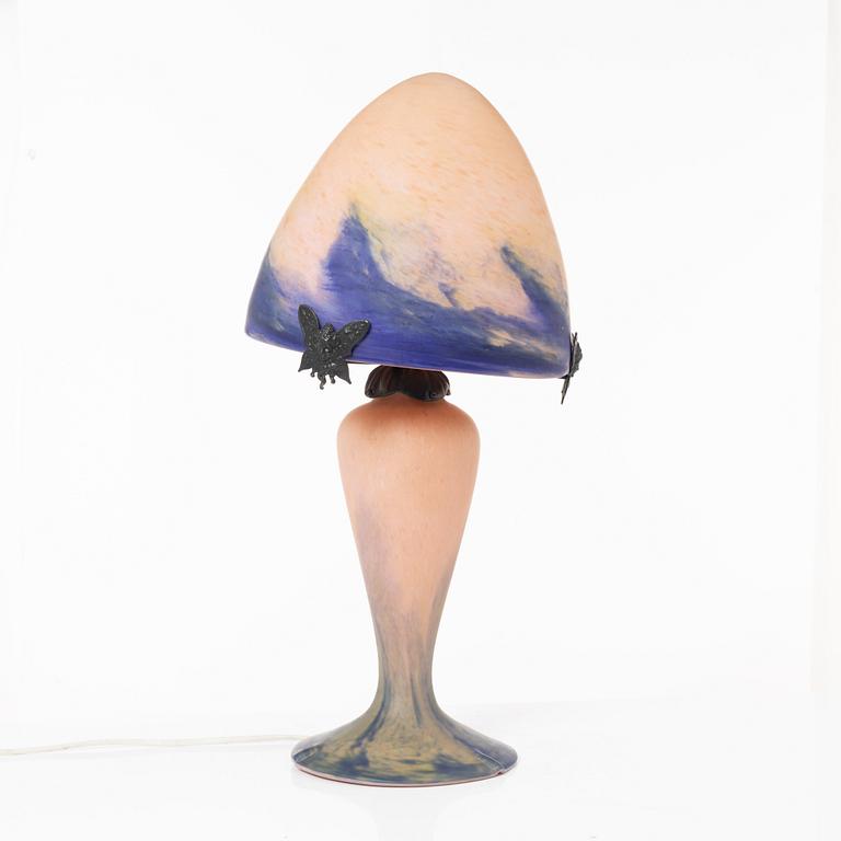 Bordslampa, Art Nouveau-stil, sent 1900-tal.