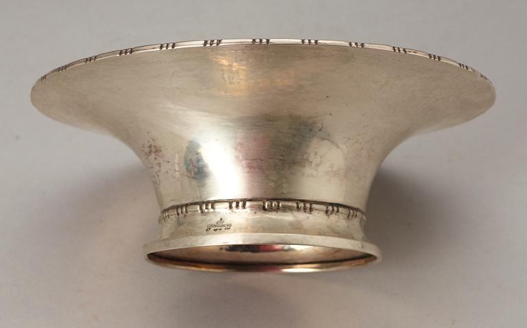 SKÅL, silver, CG Hallberg, Stockholm 1920. Vikt ca 330 gram.