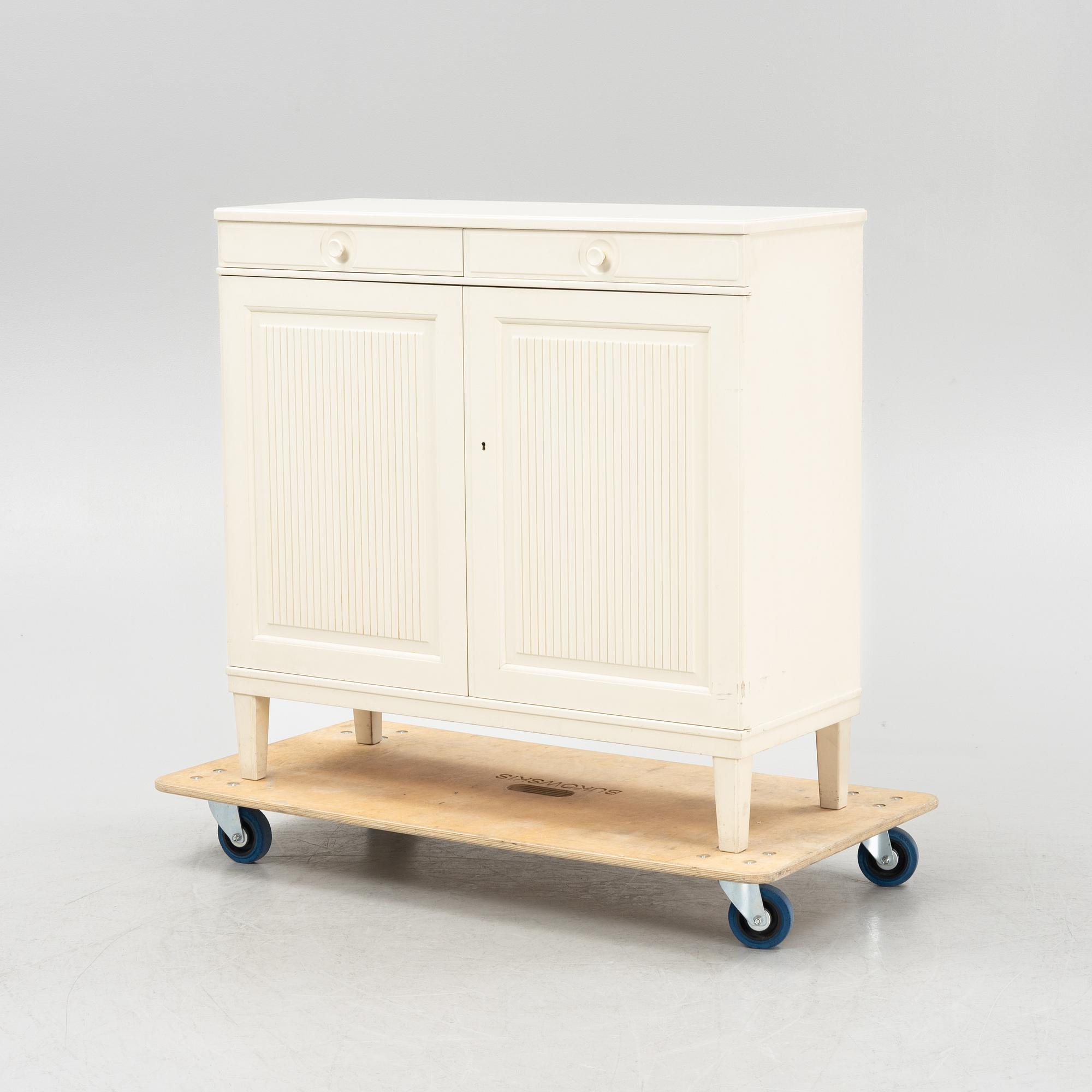 Carl Malmsten, skåpsunderdel, "Herrgården", Bodafors, 1900-talets andra hälft.