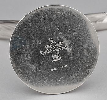 LJUSSTAKAR, ett par,  nysilver, "Liljan", Ivar Ålenius Björk, Ystad metall, 1900-tal.