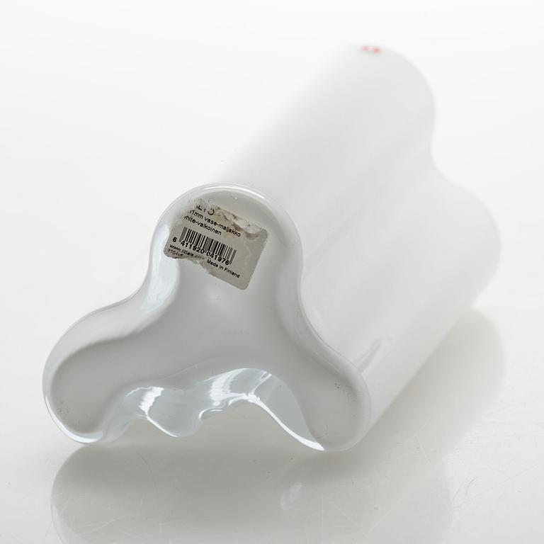 Alvar Aalto, vase, opal glass, Iittala, Finland.