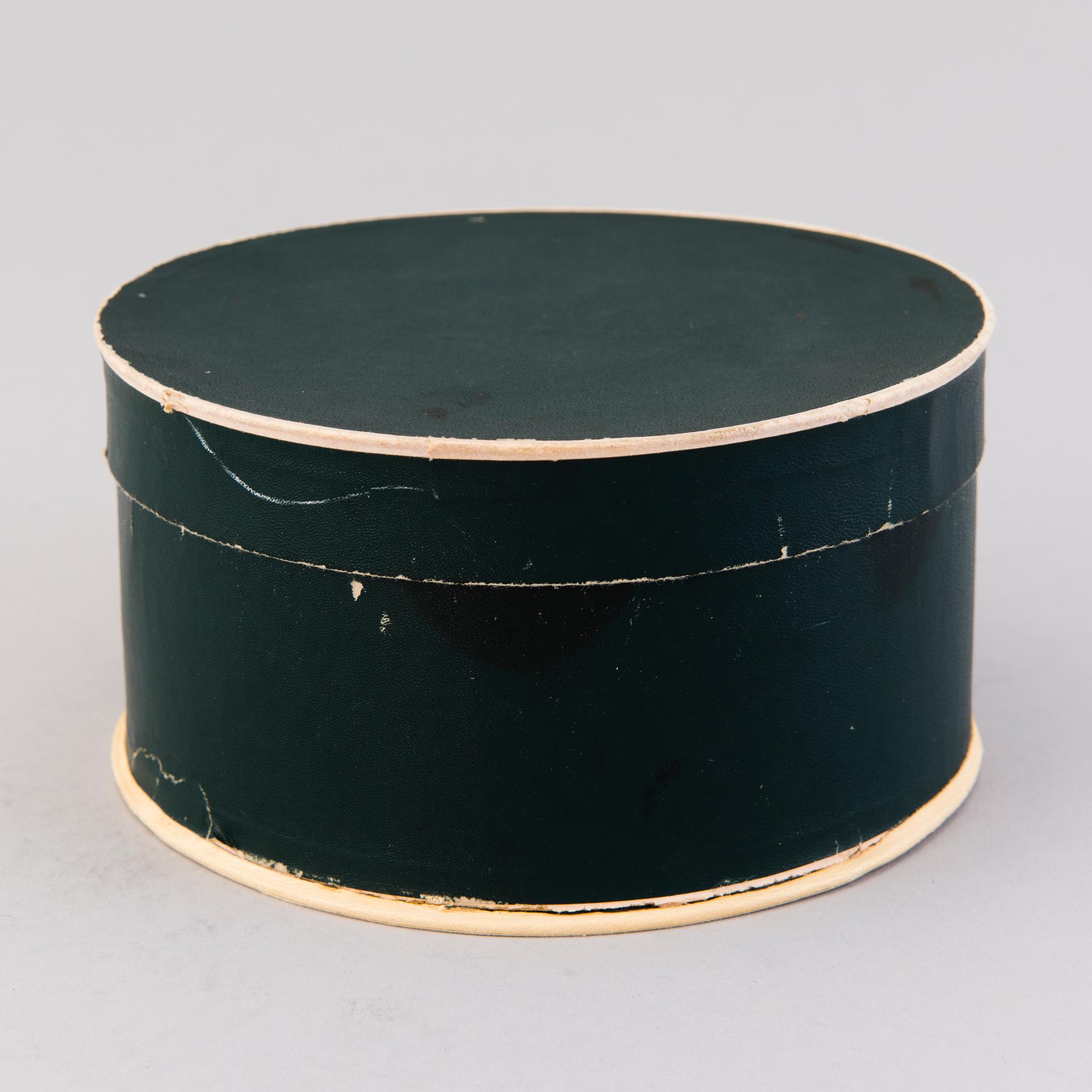 TIARA ja RINTANEULA, hopeaa. C.G. Hallbergs, Ruotsi.