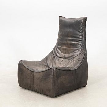 Gerard van den Berg, armchair "The Rock" Montis.