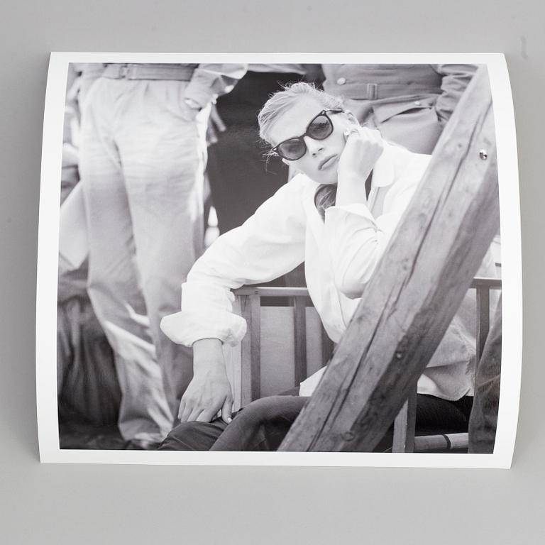 PER-OLOW ANDERSON, pigment print, föreställande Anita Ekberg, stämpelsignerat och numrerat 5/5.