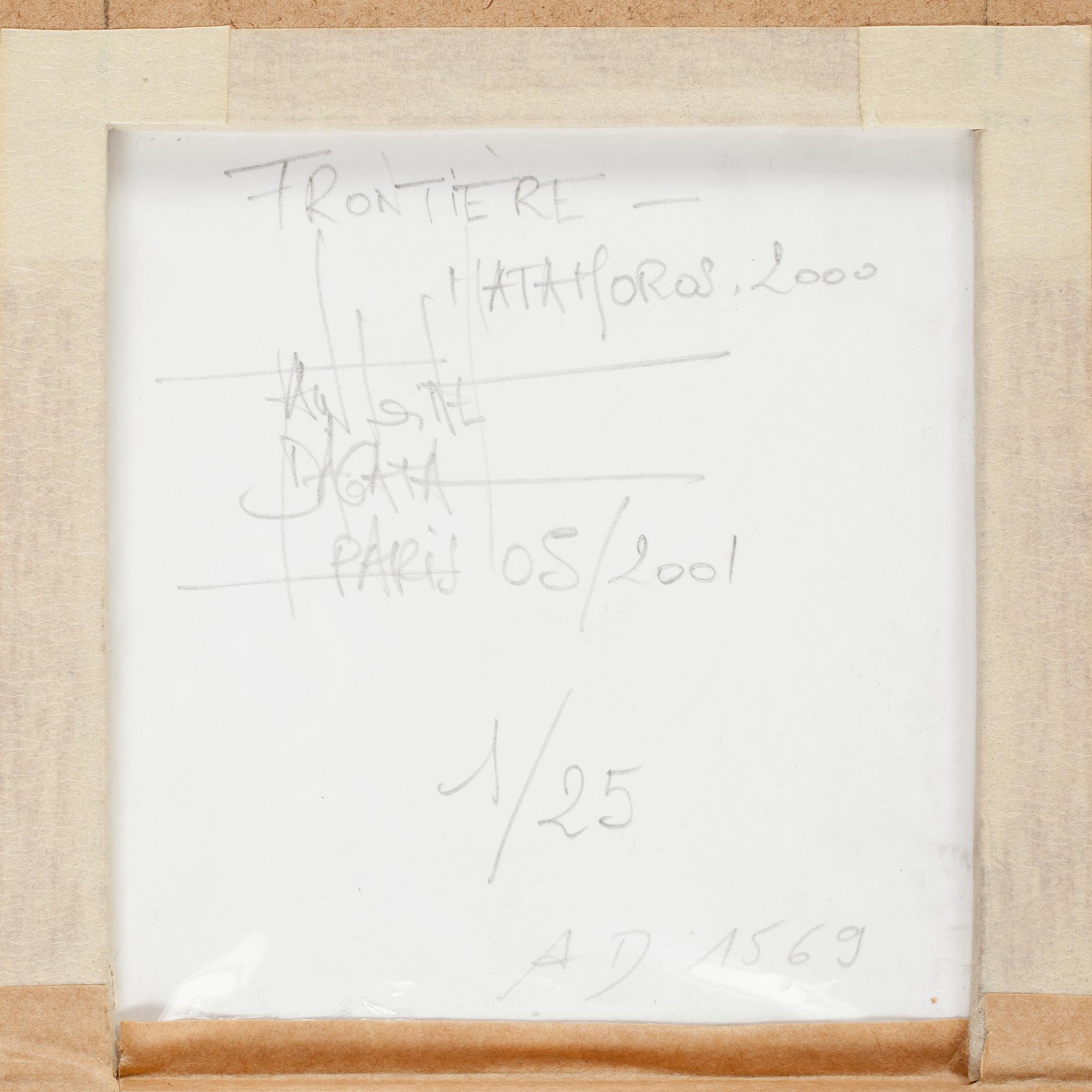 ANTOINE D'AGATA, Silvergelatinfotografi, sign och numr 1/25 och dat Paris 05/2001 a tergo.