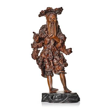 1022. A Chinese root sculpture, late Qing dynasty.