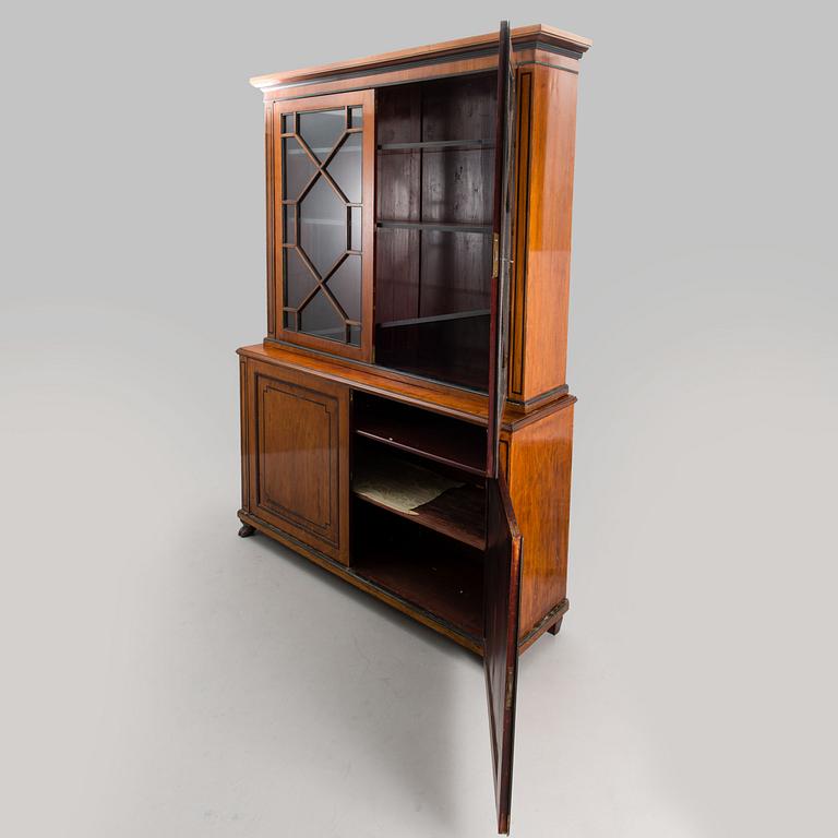 A Russian display cabinet from the first half of the 19th century.