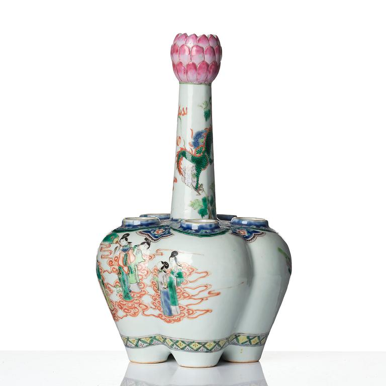 Tulpanvas, porslin. Qingdynastin, 1800-tal.