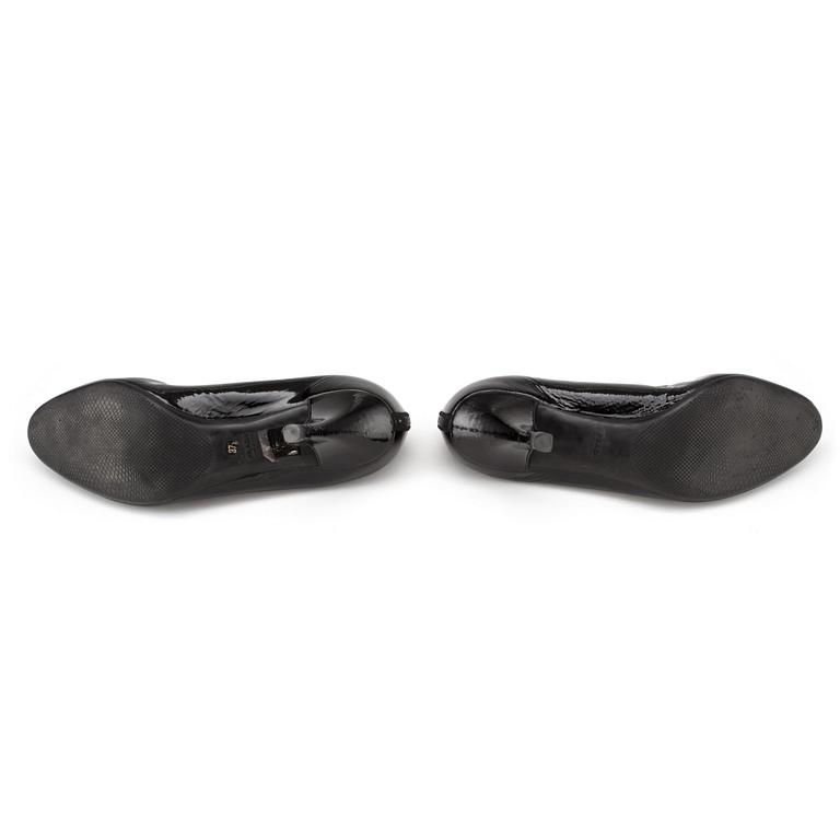 PRADA, ett par pumps. Storlek 37,5.