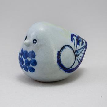 A stoneware figurine by Lisa Larson for Gustavsberg 1967-71.