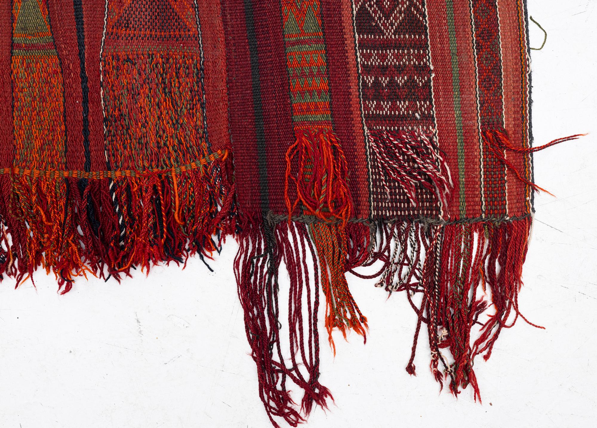 Kelim, approx. 340 x 180 cm.