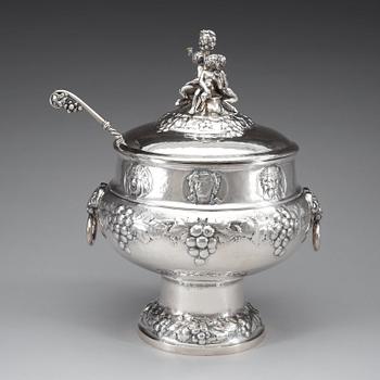 A Norwegian early 20th century parcel-gilt punsh-bowl, makers mark of M. Aase.