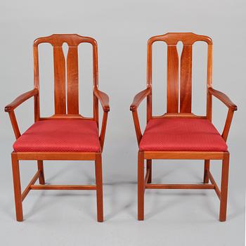 KARMSTOLAR, ett par, "Ambassadör", Carl Malmsten, Rydéns Interiör, tillverkade 1985.