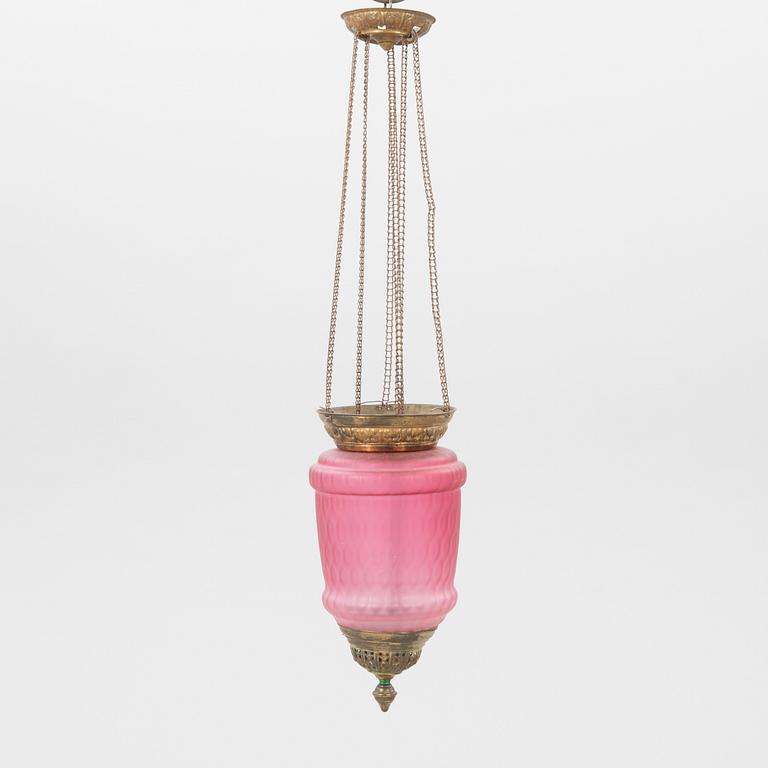 An early 1900s ceiling pendant.