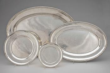 FAT, 4 st, silver, bla C G Hallberg, Stockholm, 1900-talets första hälft. Totalvikt ca 2248 g.