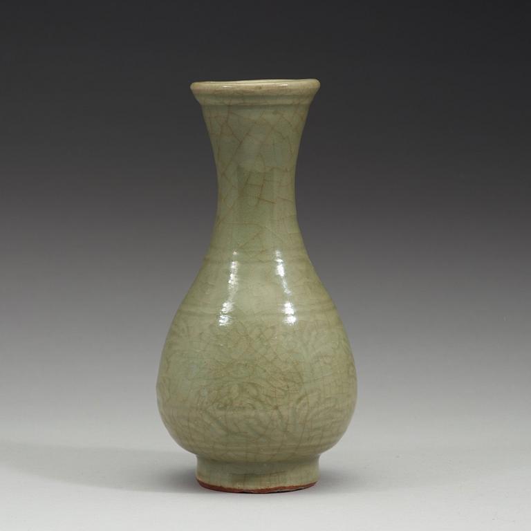 A celadon glazed vase, Ming dynasty (1368-1644).