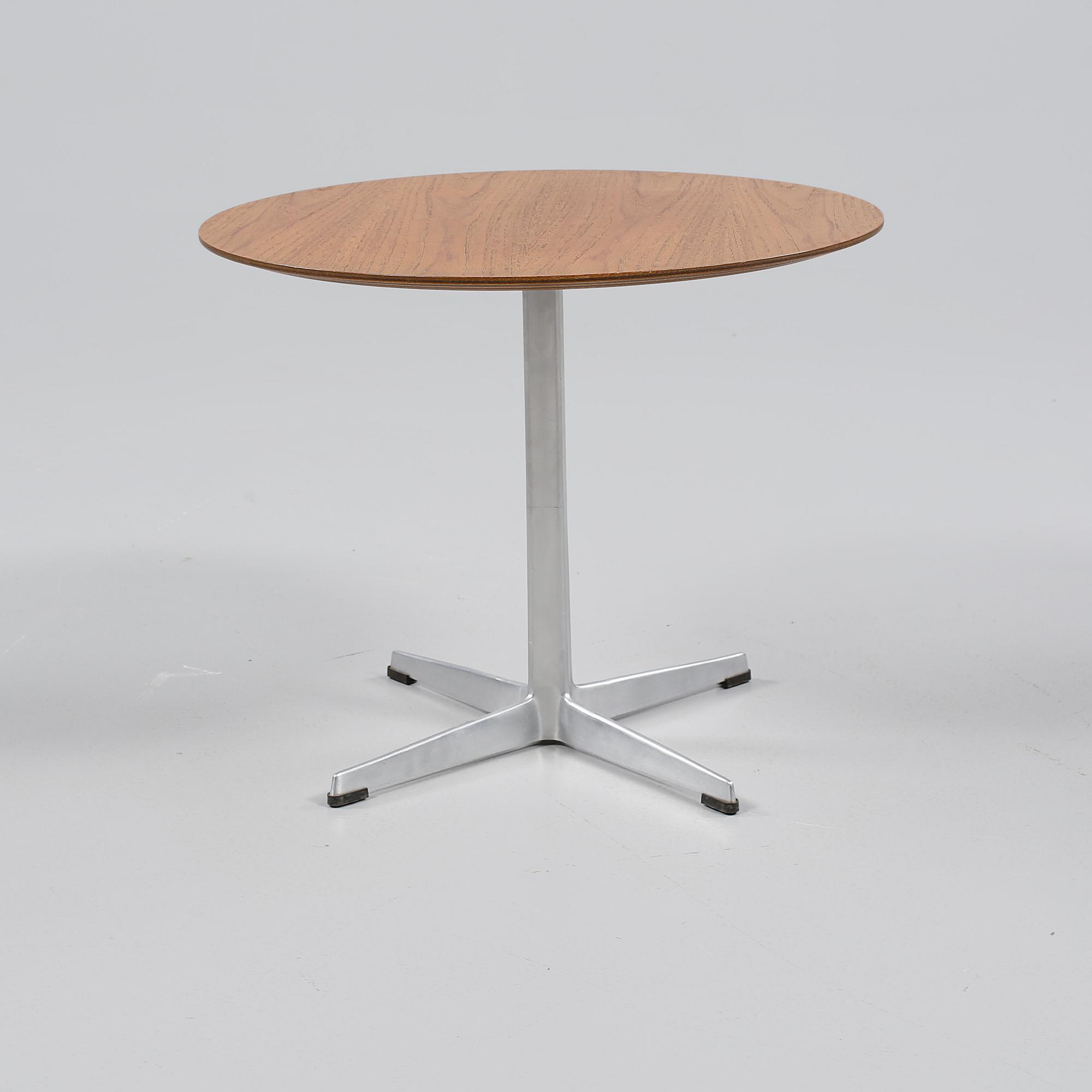 BORD, Arne Jacobsen, Fritz Hansen, 1960/70-tal.