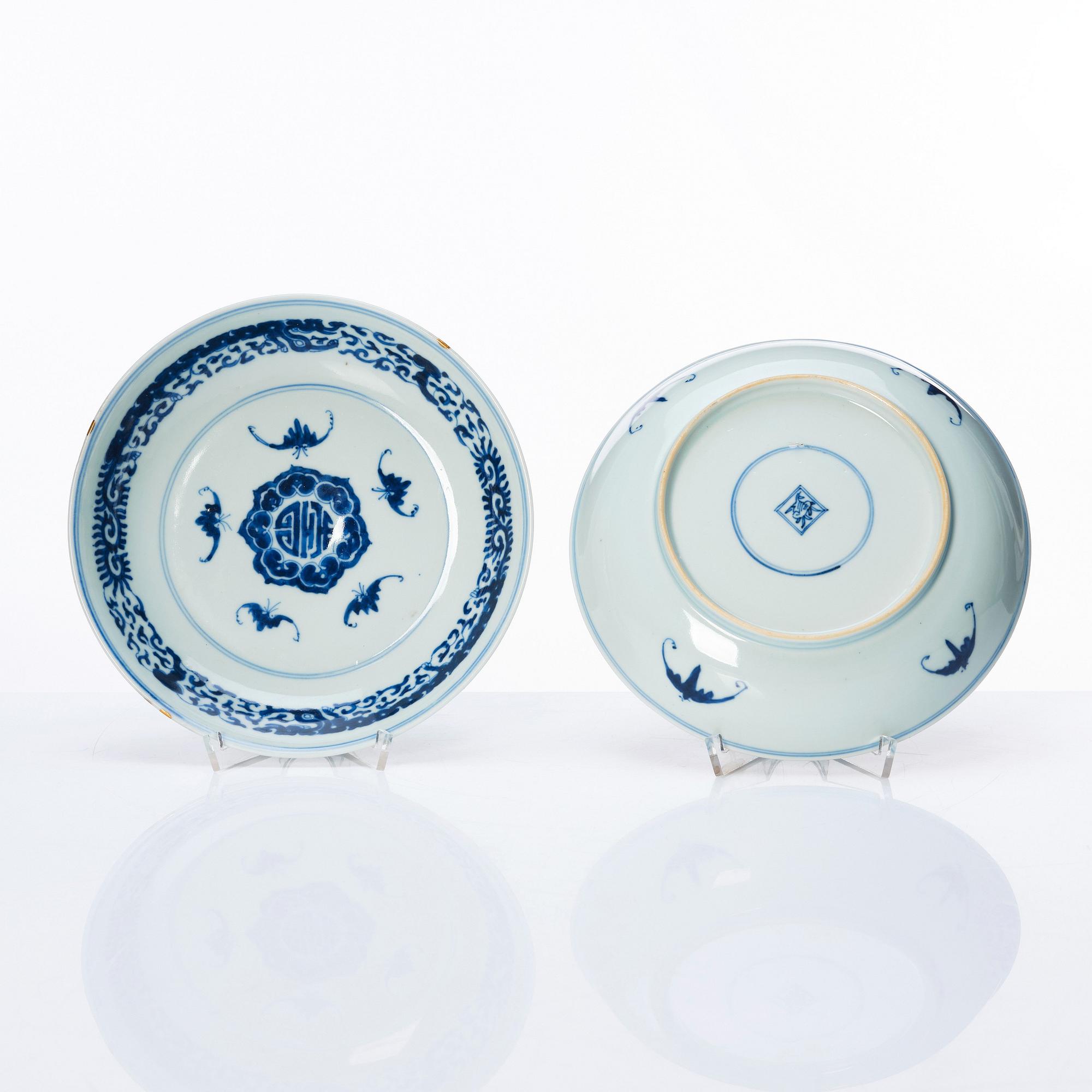 Tallrikar, 10 stycken, porslin. Kina, Qingdynastin, 1800-tal. Med hallmärke i botten.